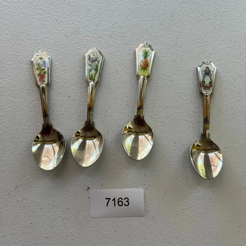 Vintage Set of 4 Avon Hospitality Spoons Collectibles Representing 4 Countries